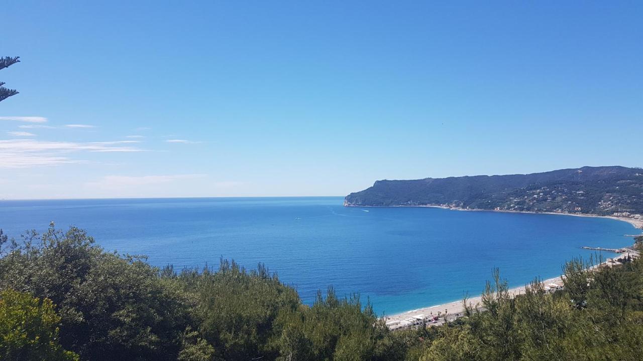 Le Terre Del Drago Apartment Bergeggi Exterior foto