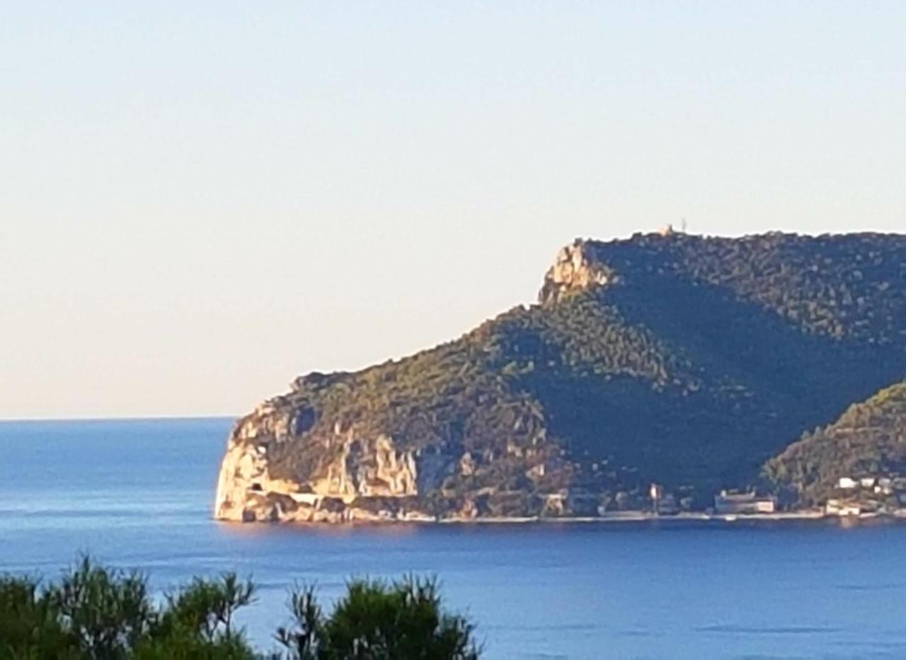 Le Terre Del Drago Apartment Bergeggi Exterior foto
